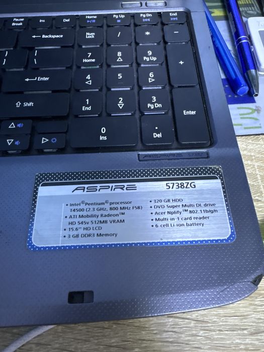 Vind laptop acer 5738ZG