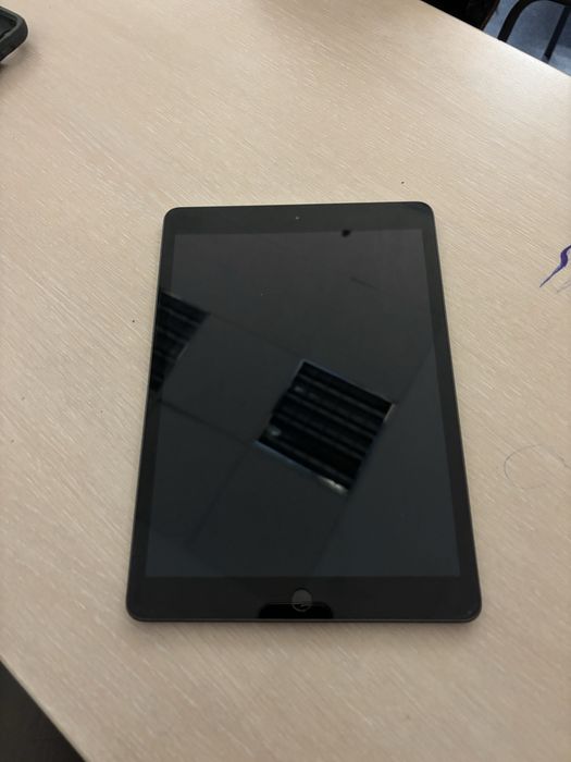 Ipad 8 + apple pencil  10.2 inch 32gb