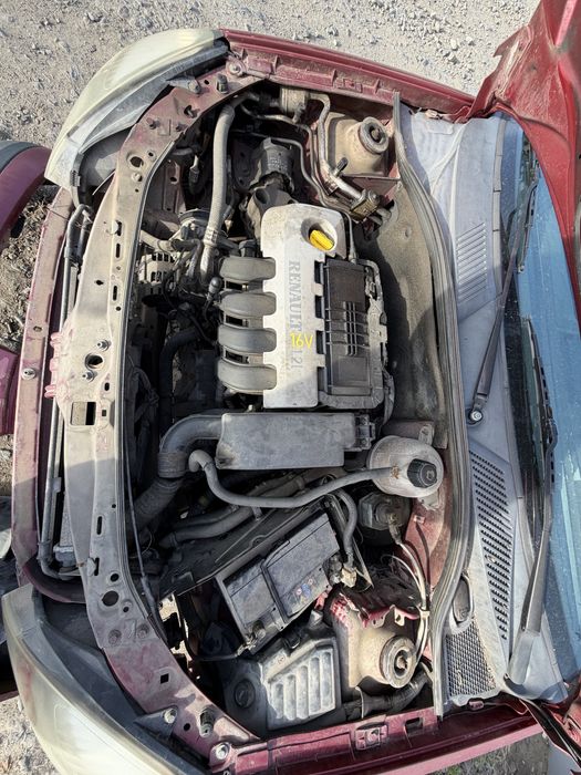 Renault Clio 1.2 16V 75 hp 2002 g на части