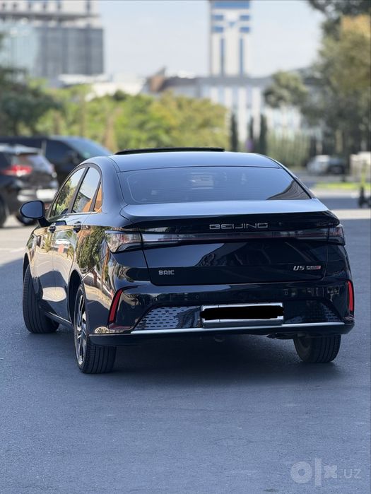 Beijing  U5 plus sedan