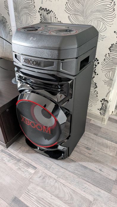 Sistem Audio LG XBOOM – Stare Impecabilă (Ca Nou) – Bluetooth, DJ, Karaoke