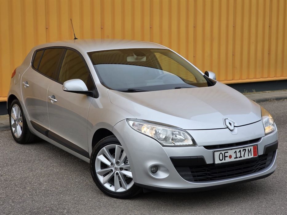 RENAULT Megane
