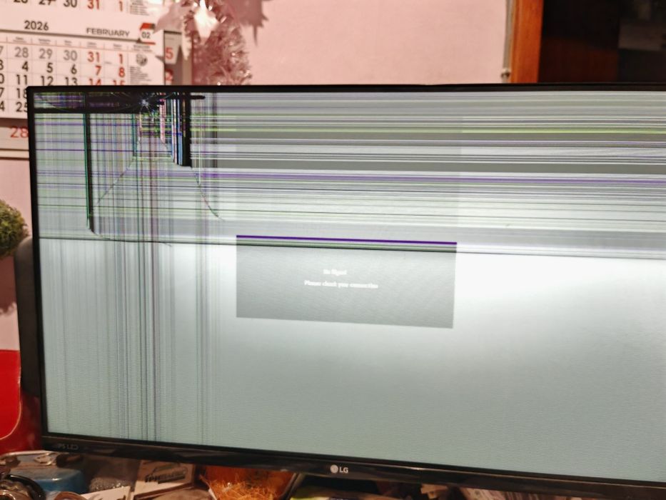 Монитор за части LG 24MP68VQ