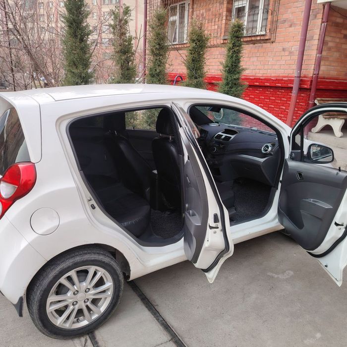 Спарк срочно сотилади!