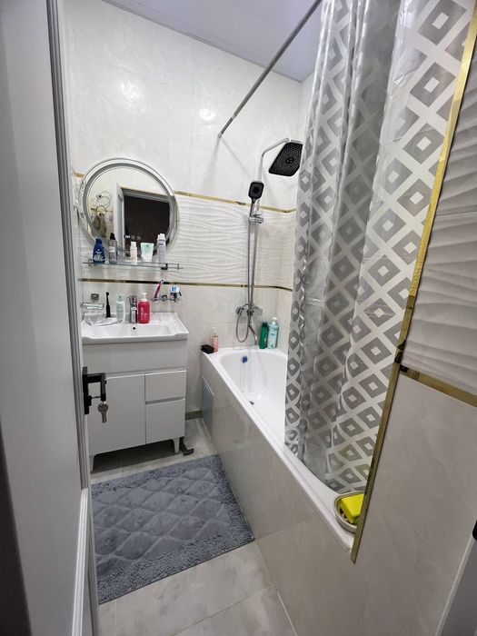 Продам 2х комнатную квартиру на Чиланзаре 8квартал