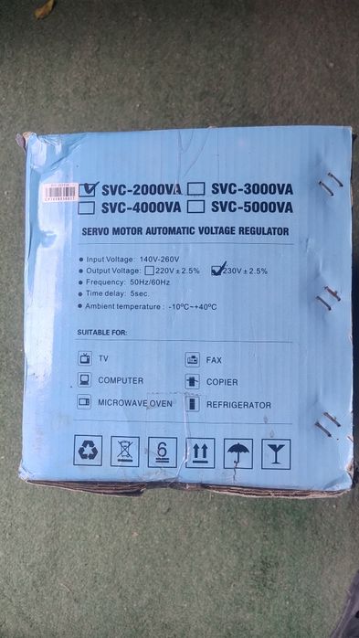 Stabilizator de tansiune cu servomotor