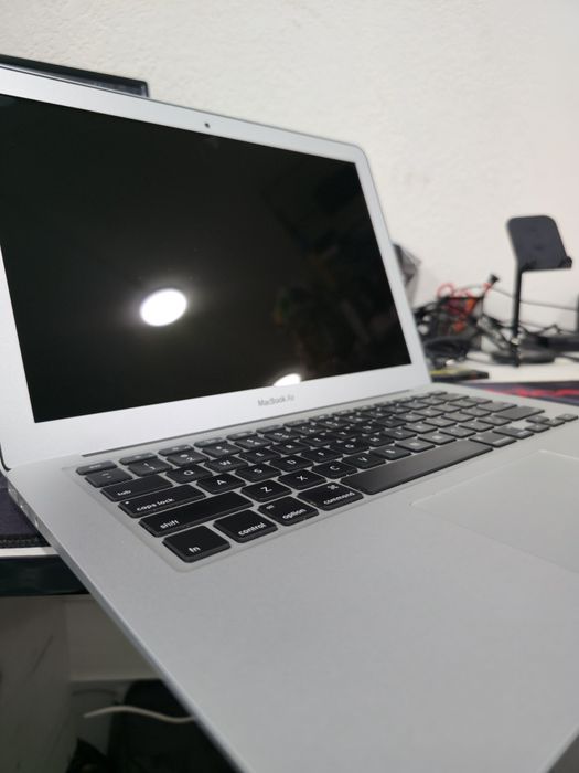 MacBook Air 2017 i7 Tinniq