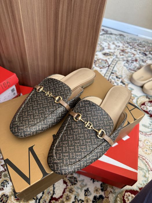 Все обуви 3000 тг