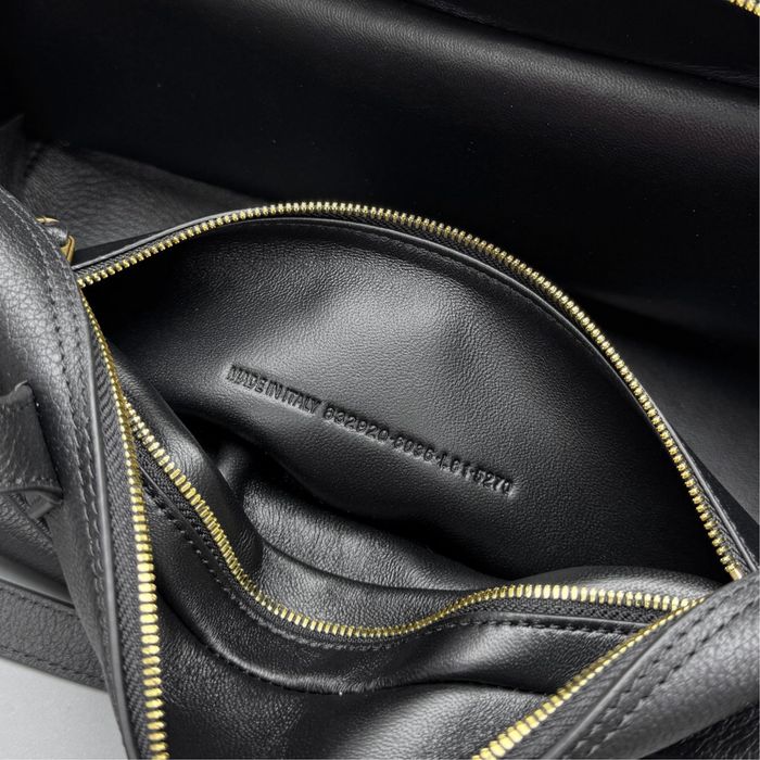Geanta Balenciaga