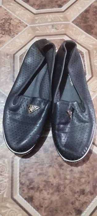 Обувь 37 размер.