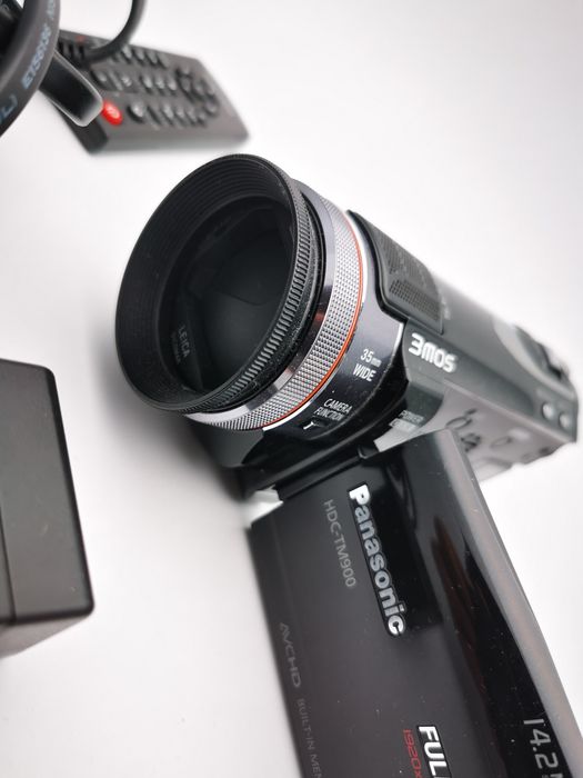 Видеокамера Panasonic HDC-TM900
