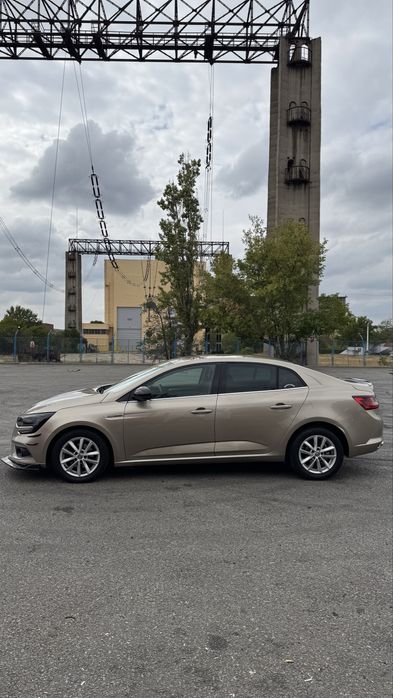Renault Megane IV Sedan Intense