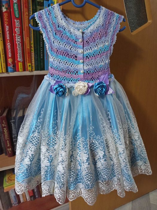 Нарядное детское платье