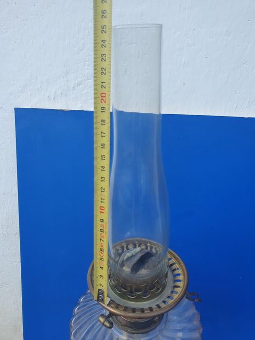 Lampă pe petrol sau gaz