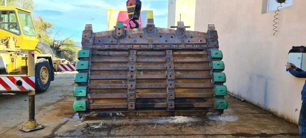 Производство и възстановяване на кофи за багери до 300 тона