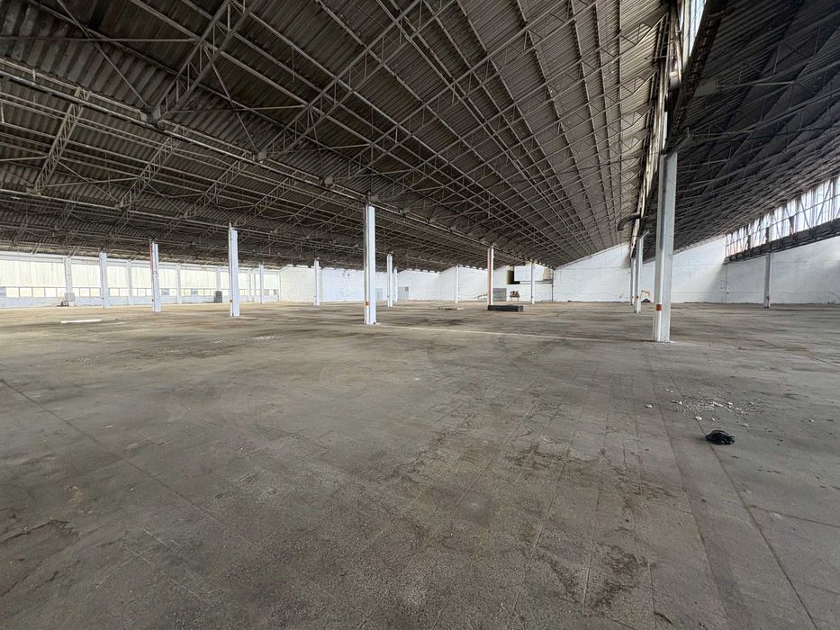 Дава се под наем Склад в Стара Загора, Индустриална зона - запад - 6750 кв.м за 6885 € - Снимка #4