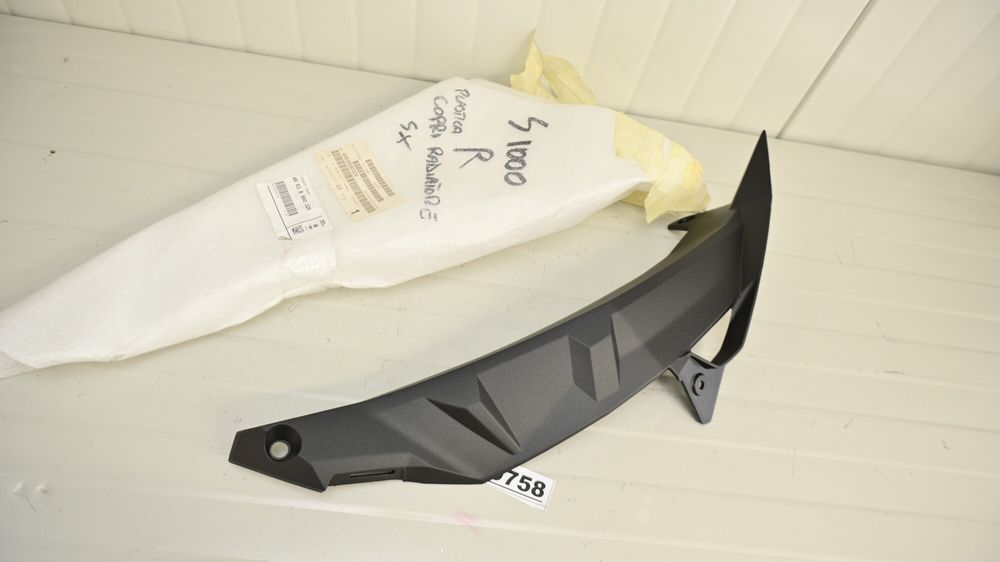 BMW S1000R K47 2016 2020 Grila Stanga Radiator