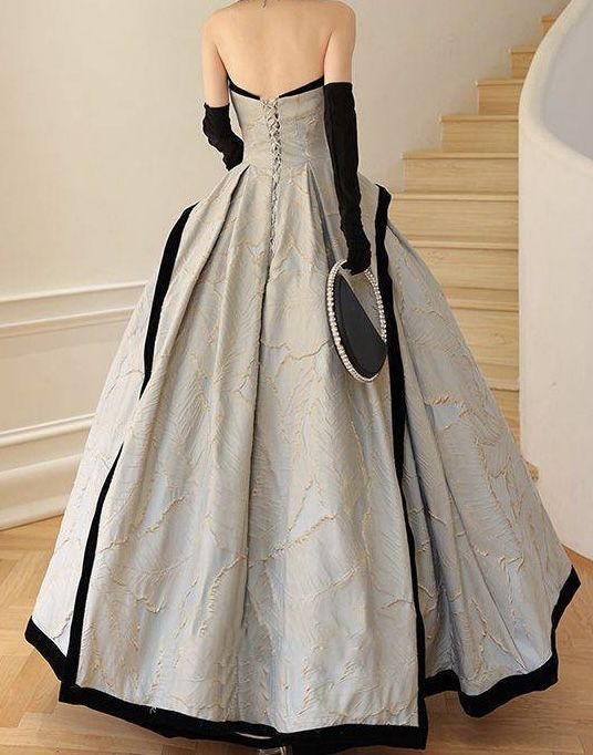 Продам вечернее платье, размер s,m прокат есть