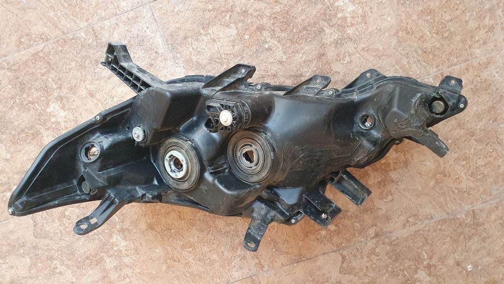 Продам фары на Прадо 150