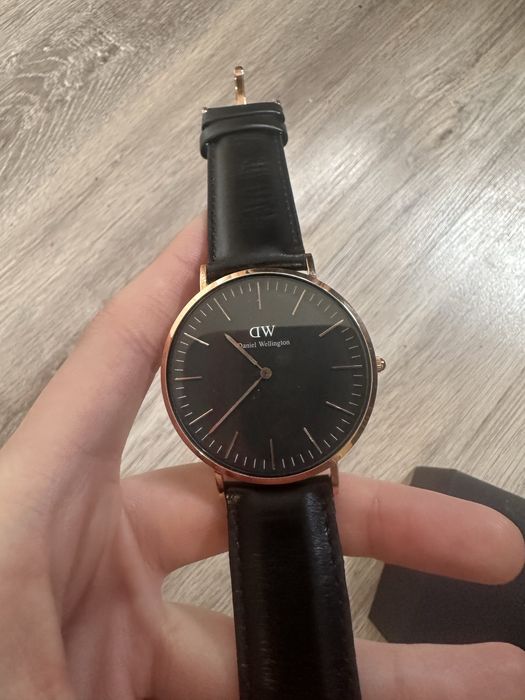 Мъжки нов часовник Daniel Wellington B40R5