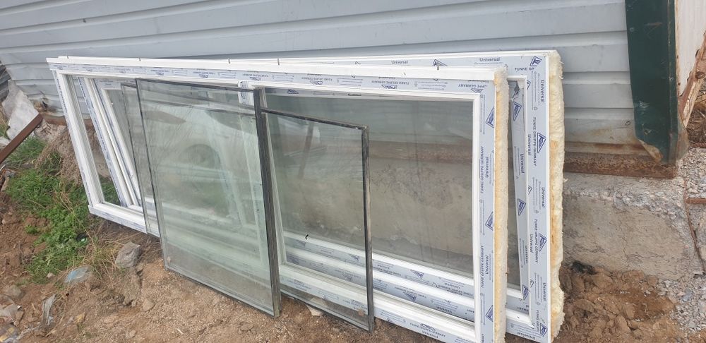 Плвстиковая дверь