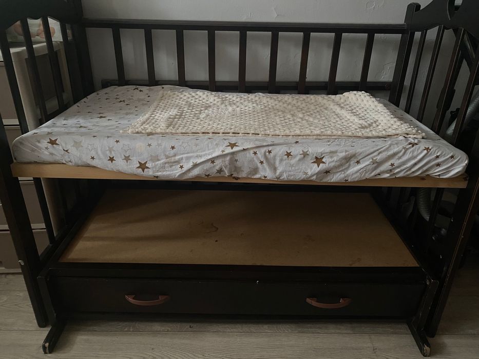 Продам кровать в норм состоянии