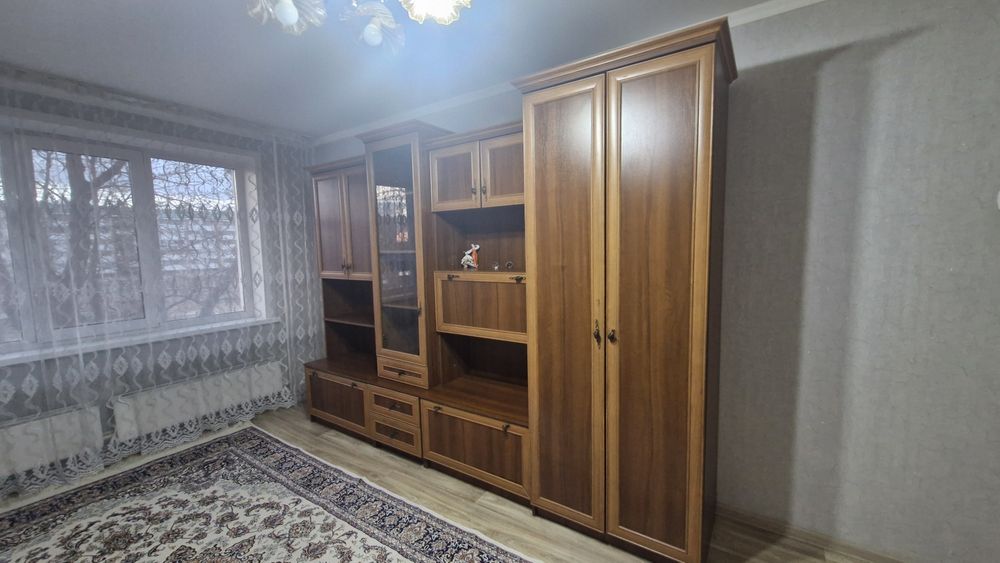 Продам срочно стенку