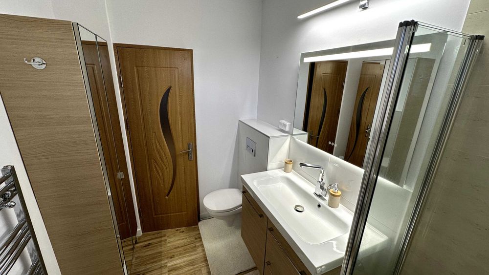 Inchiriez apartament cu 2 camere - Pandurilor