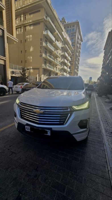 Chevrolet Traverse, 2023 yil, 1 odam xaydagan, 31000 probeg, toza.