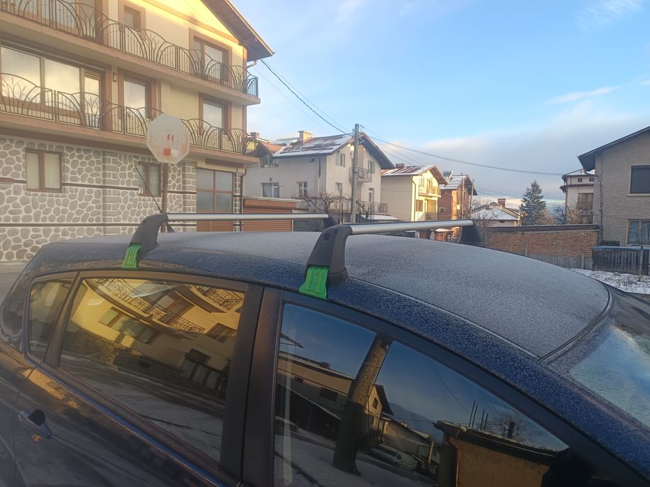 Греди за багажник toyota corolla verso