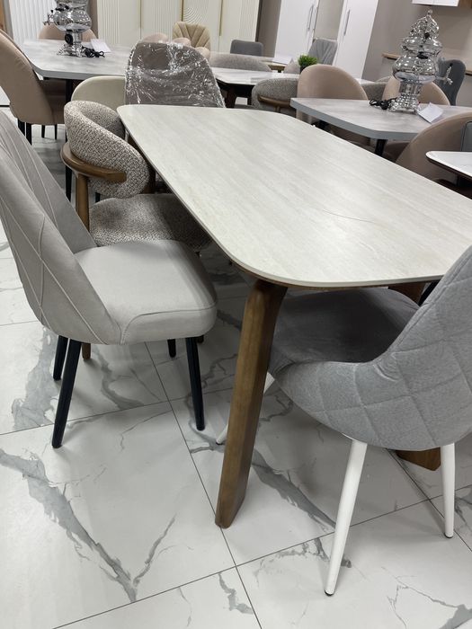 Распродажа новых столов и стульев!