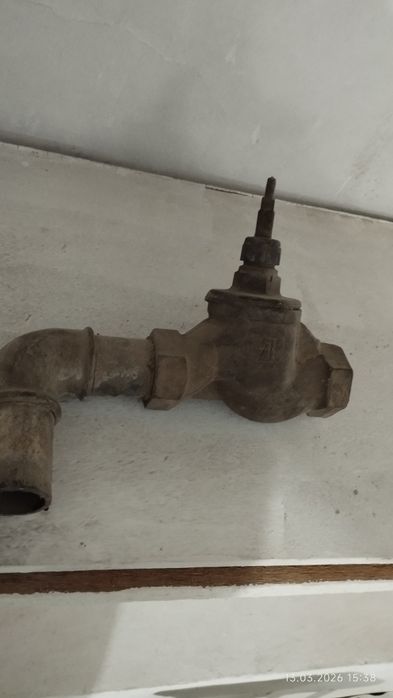 Chugun kranik 40