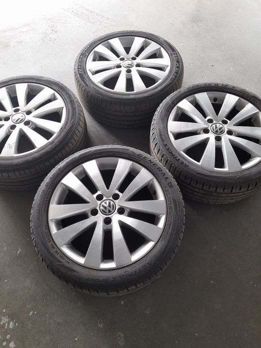 De vănzare un set de jante Aluminiu + Anvelope 225/45/R17 Dot / 202