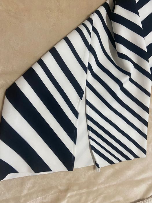 Нова ефектна рокля с етикет