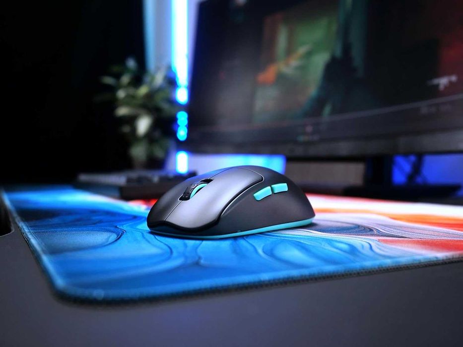 CHERRY XTRFY M68, ултра-лека безжична мишка за игри, 2,4 GHz RF, черна