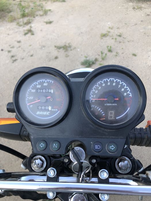 Мотоцикл 200 куб