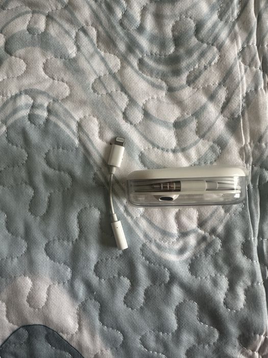 Casti originale Apple cu jack