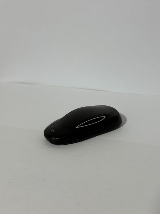 Vănd chei pentru tesla model S