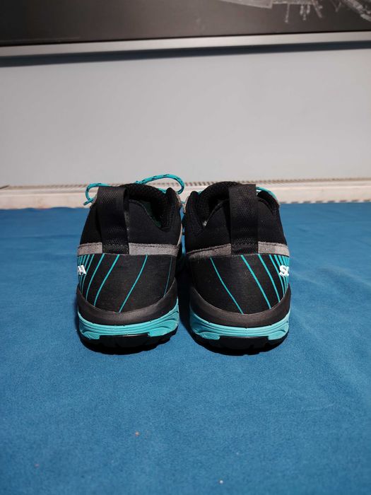 SCARPA MESCALITO adidași drumeții, mărimea 40, interior 25 cm.