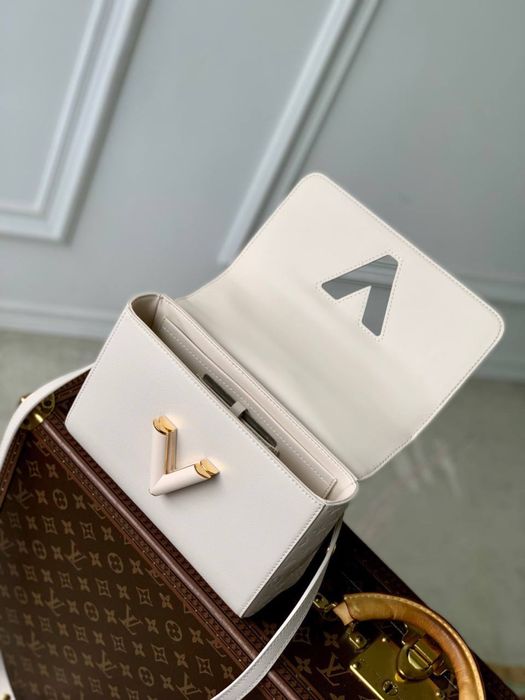 Geanta Louis Vuitton Twist Mm