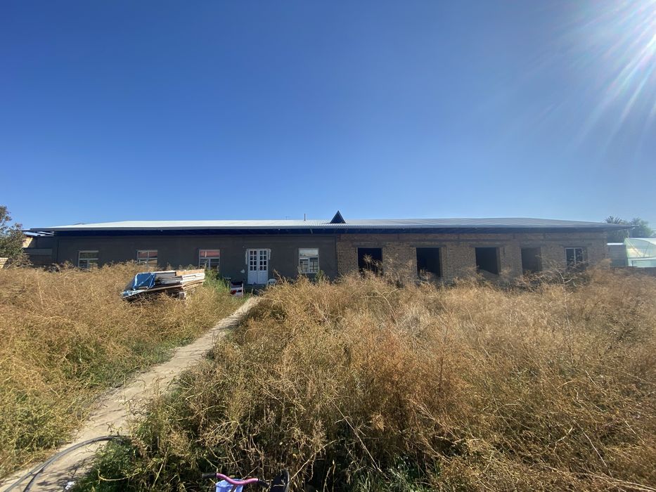 Xasanboyda 6 sotix hovli sotiladi