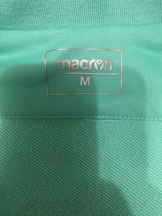продам кофту macron , состояние отлтчное размер М