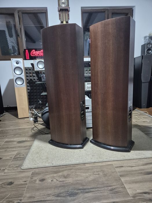 Taga Platinum F100 Boxe High End superbe
