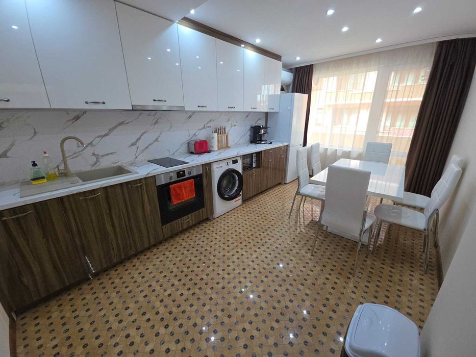 Продава се Четиристаен апартамент в Велинград - 100 кв.м за 1600 €/кв.м - Снимка #5