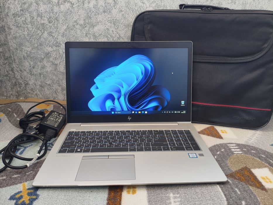 HP  — i5, 8GB RAM, SSD 256GB, сумка в подарок