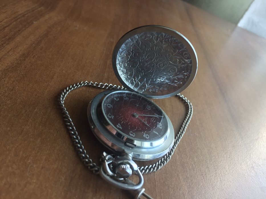 Продам карманные часы.коллекционные.