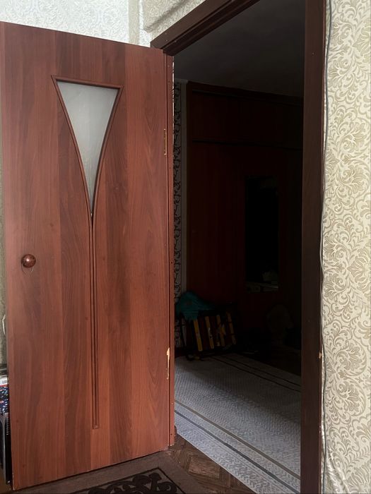 Двери межкомнатные СРОЧНО