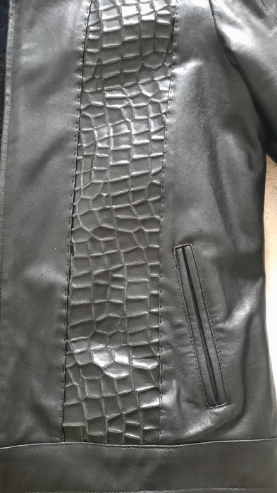 Кожаная куртка, зимняя, 54размер. Торг.