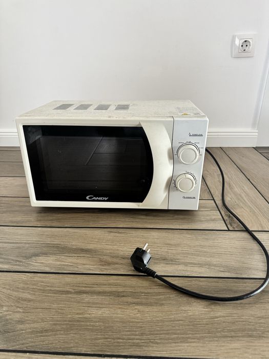 Cuptoare cu microunde