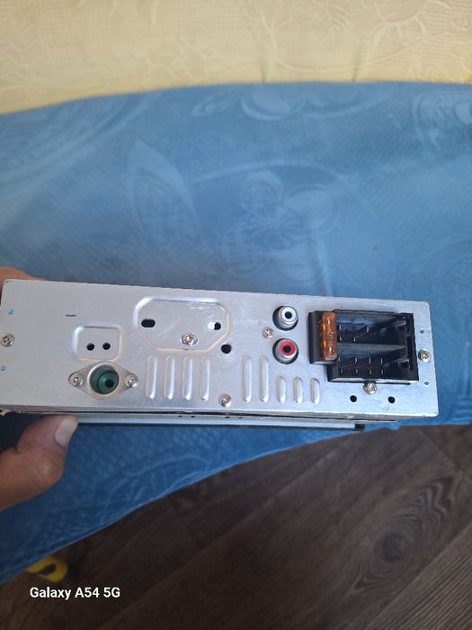 Авторадио с флашка и aux изход